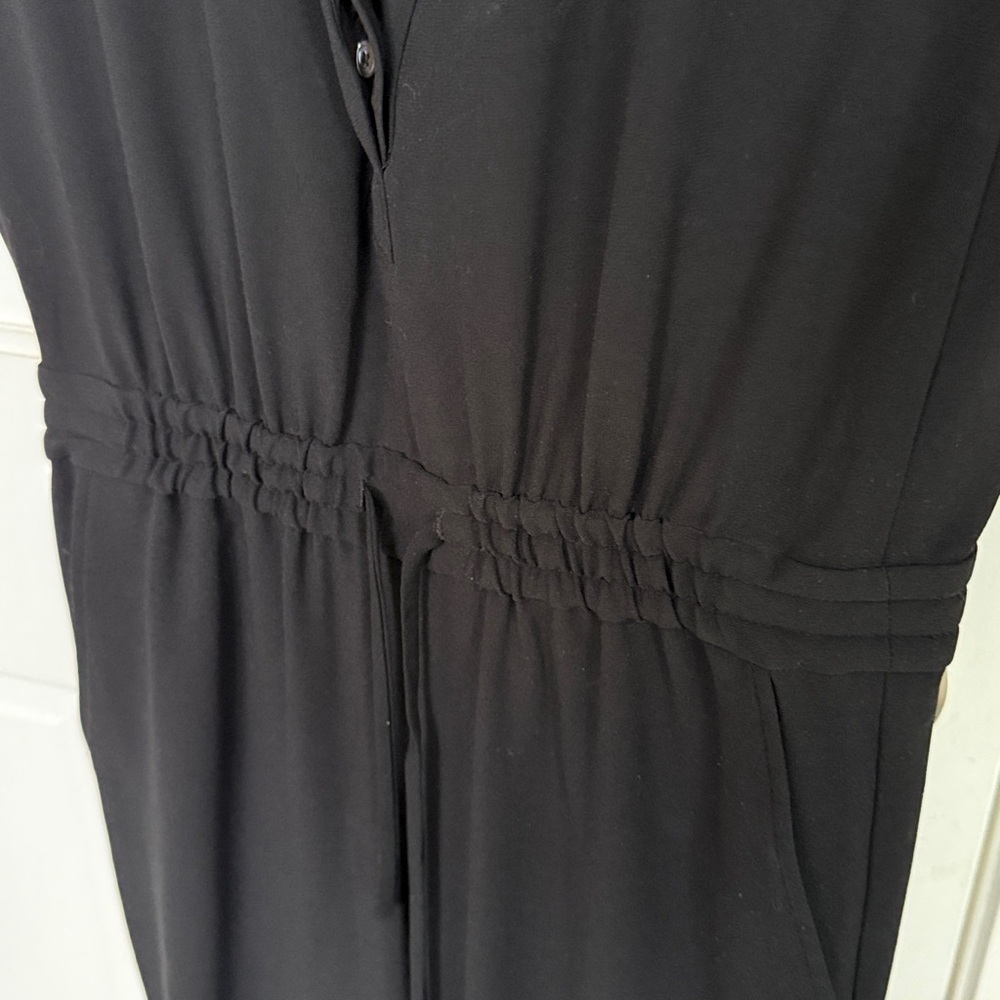 Aritzia Babaton Donnie Jumpsuit Button Up Tapered Leg Black Cap Sleeve - Picture 4 of 7